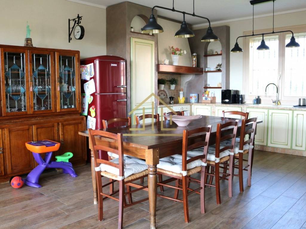 Villa a Castiglione delle stiviere in Via Mantova Vecchia - Foto 5