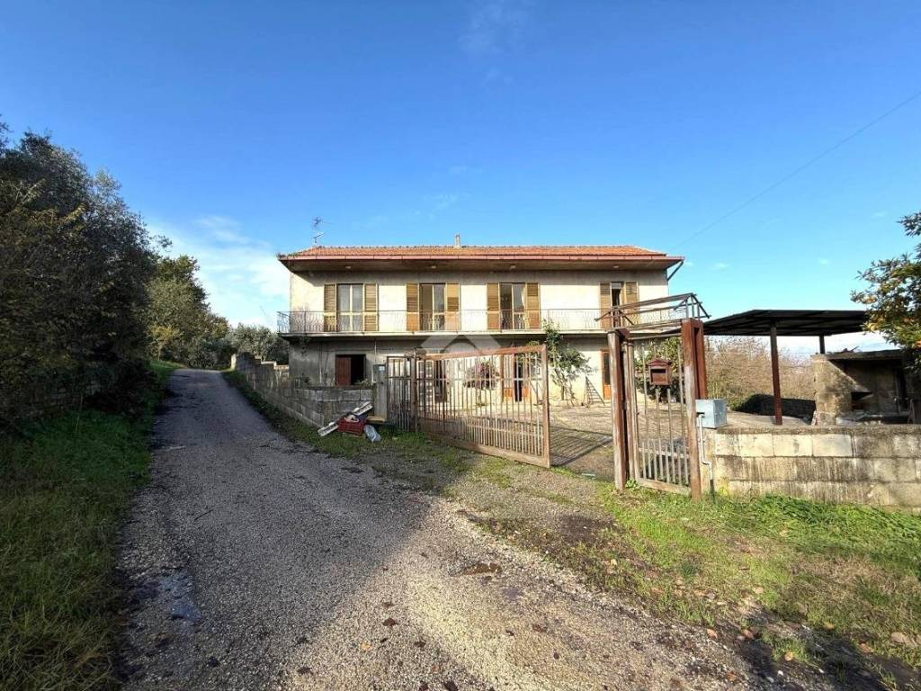 Casa indipendente a Limatola in Via delle Monache, 2 - Foto 2