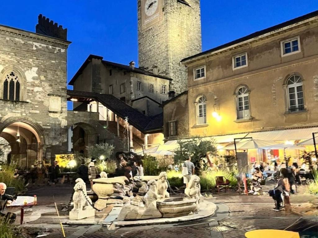 Appartamento a Bergamo in Via Bartolomeo Colleoni - Foto 2