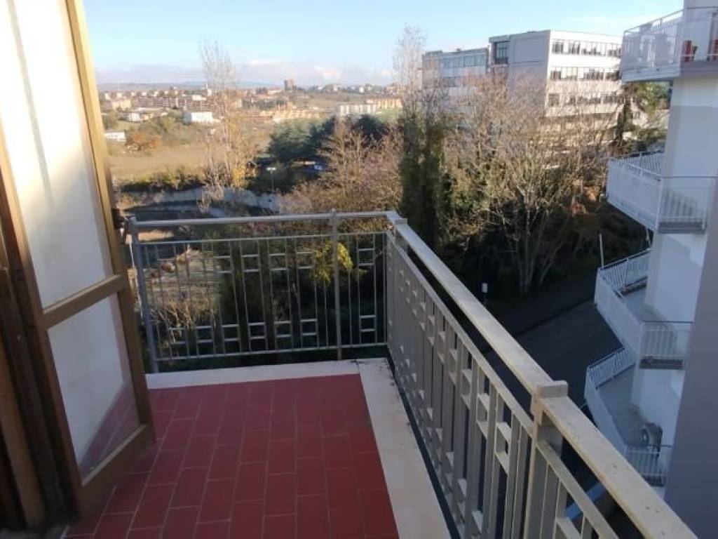 Appartamento a Benevento in Via Nicola Calandra - Foto 5