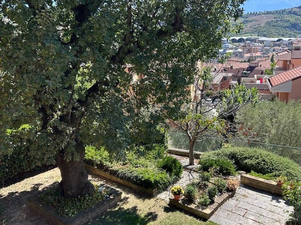 Appartamento a Teramo in Via Giovanni Palatucci - Foto 2