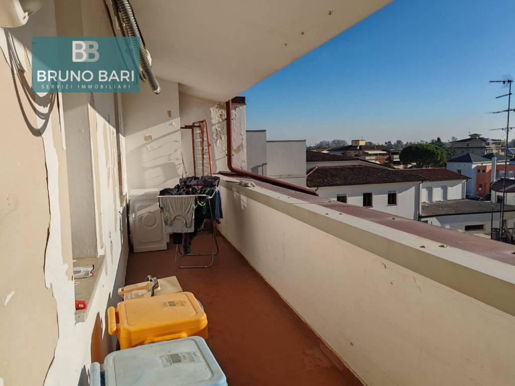 Appartamento a Azzano decimo in Galleria centrale - Foto 3