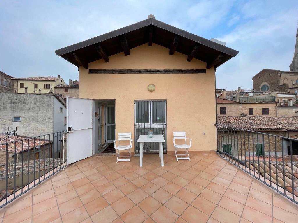 Casa indipendente a Ostra vetere in Via Fiorenza, 15 - Foto 2