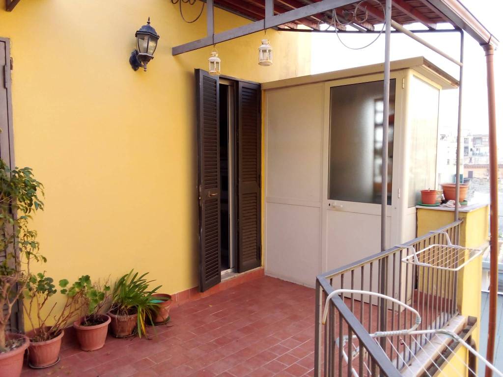 Appartamento a Portici in Via Naldi, 40 - Foto 4