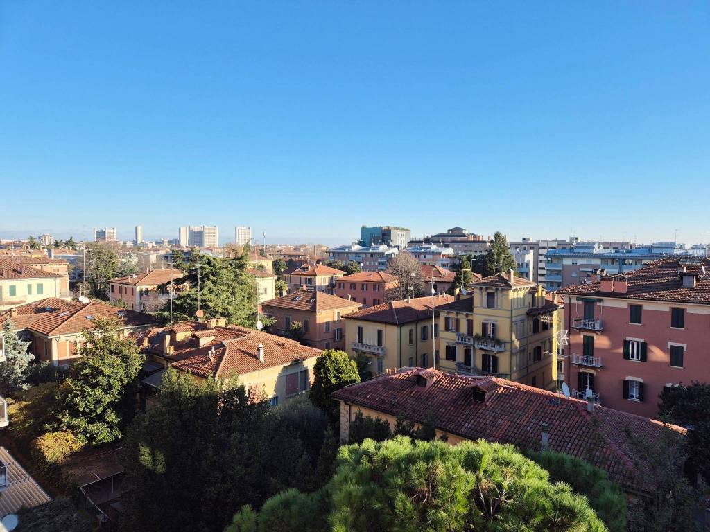 Appartamento a Bologna in Viale Giuseppe Barilli Quirico Filopanti, 6 - Foto 3
