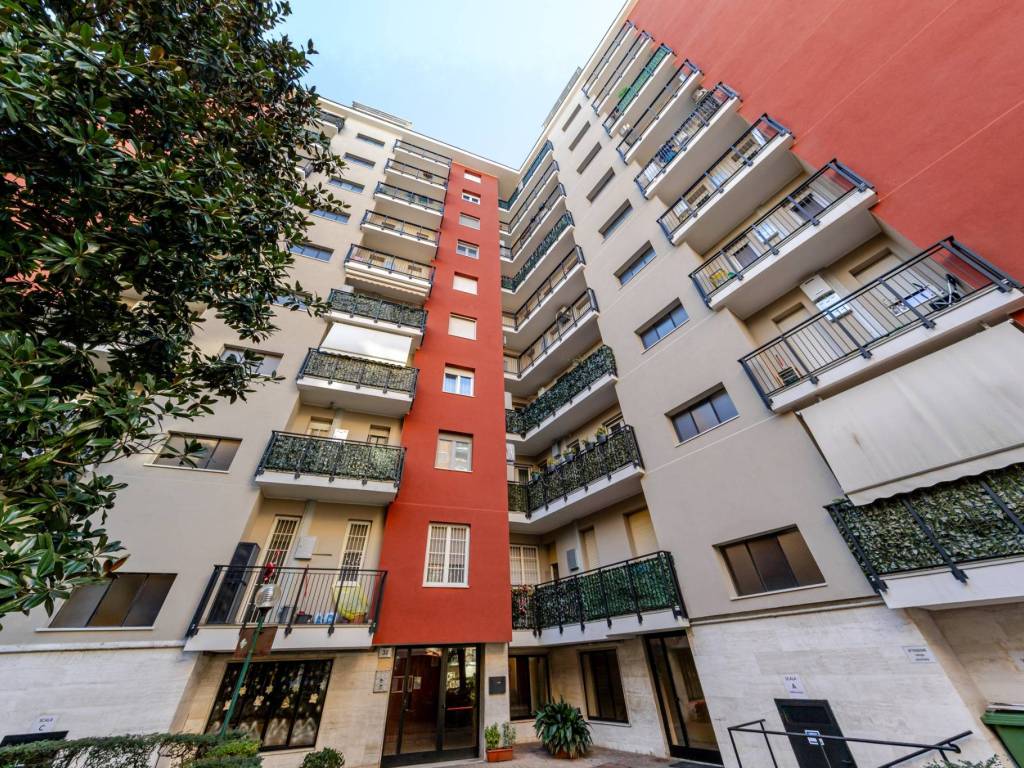 Appartamento a San donato milanese in Via Giuseppe Di Vittorio, 30 - Foto 2
