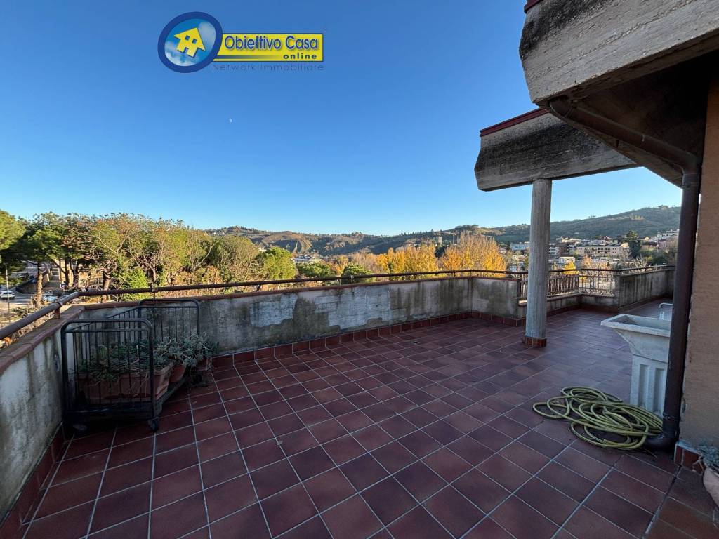 Appartamento a Teramo in via rivacciolo - Foto 4