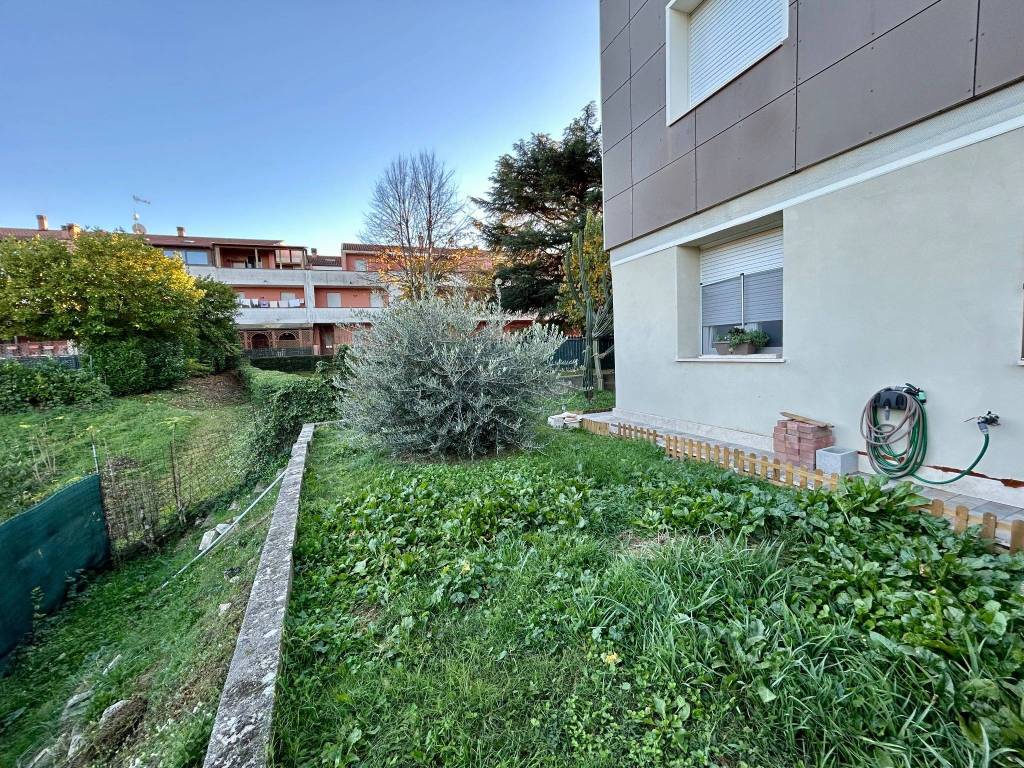 Appartamento a Deruta in Via della Zaffera, 3 - Foto 3