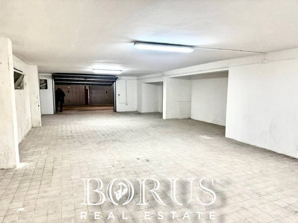 Box / garage a Caserta in Via Cesare Battisti - Foto 4