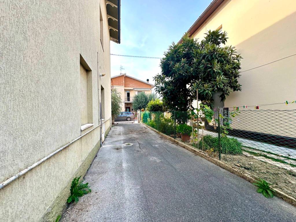 Casa indipendente a Loreto in Via Villa Musone, 255 - Foto 3