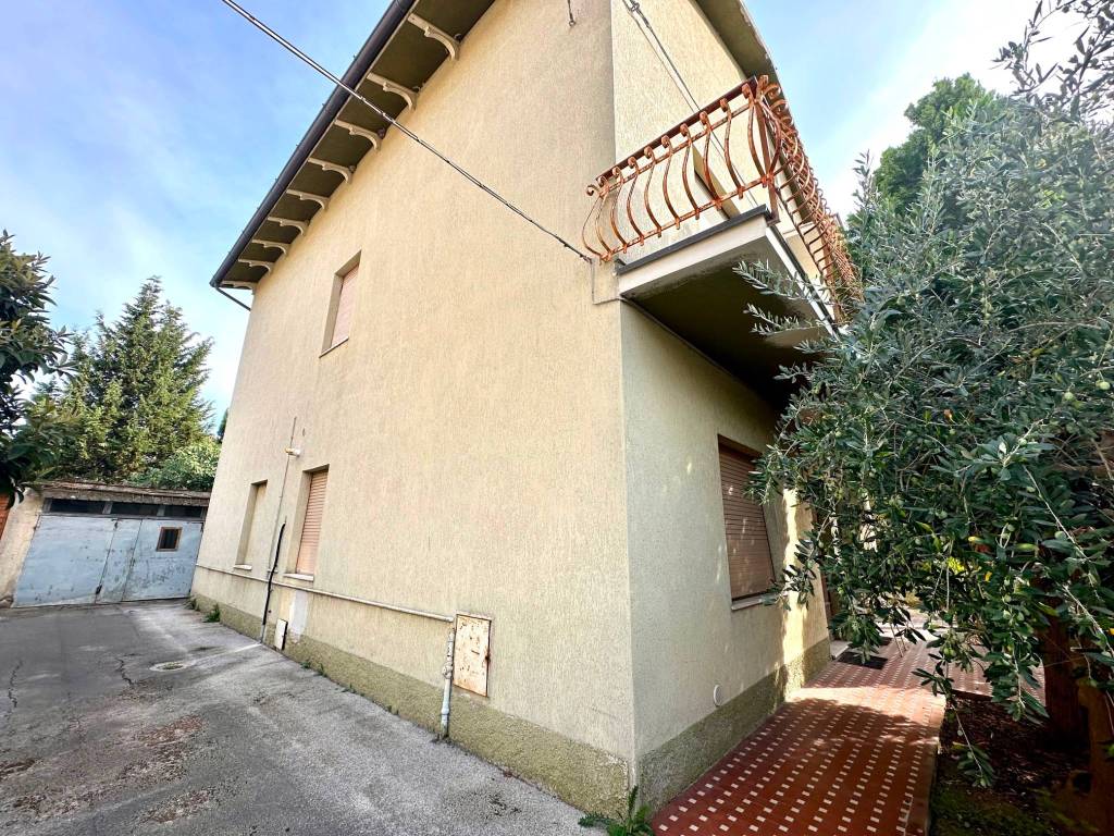 Casa indipendente a Loreto in Via Villa Musone, 255 - Foto 5