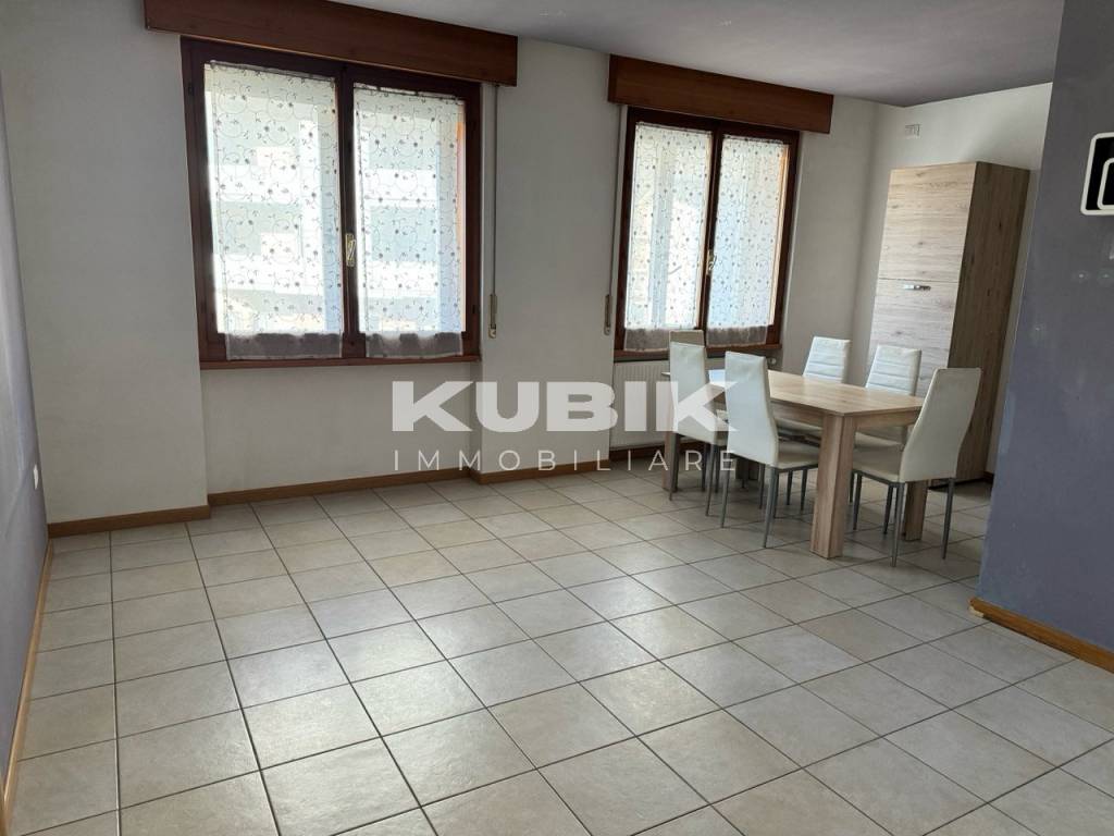 Appartamento a Tolmezzo in Via della Vittoria - Foto 2