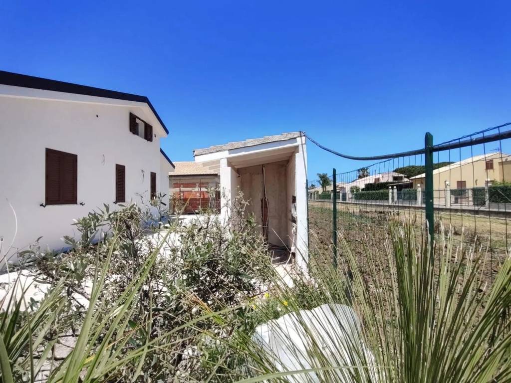 Villa a Campofelice di roccella in Via Dei Normanni No Number - Foto 4