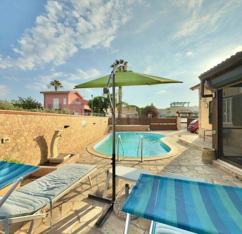 Casa indipendente a Campofelice di roccella in Via Portofino 8 - Foto 2