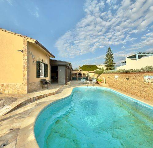 Casa indipendente a Campofelice di roccella in Via Portofino 8 - Foto 5