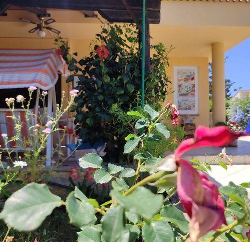 Casa indipendente a Campofelice di roccella in Via Del Tirreno 4 - Foto 2