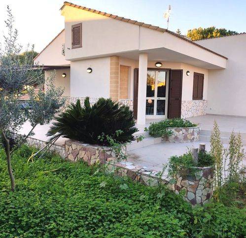 Casa indipendente a Campofelice di roccella in Via Del Tirreno 15 - Foto 4