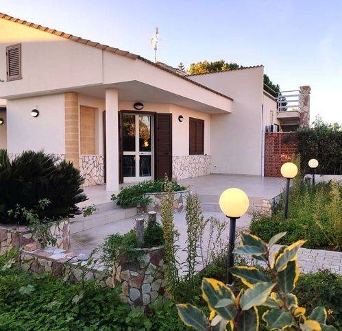 Casa indipendente a Campofelice di roccella in Via Del Tirreno 15 - Foto 5