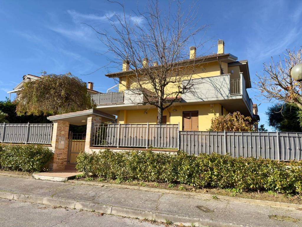 Appartamento a Fabriano in VIA DON MINZONI, 149 - Foto 5
