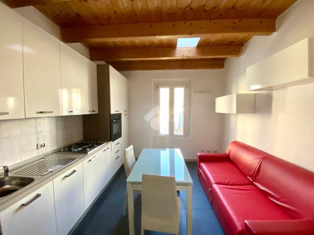 Appartamento a Cantù in LARGO ADUA, 11 - Foto 2