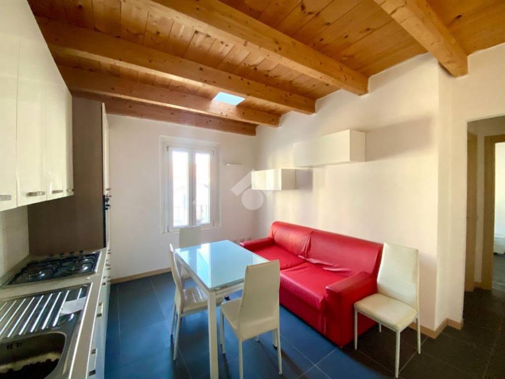 Appartamento a Cantù in LARGO ADUA, 11 - Foto 3