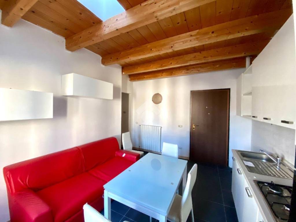 Appartamento a Cantù in LARGO ADUA, 11 - Foto 4