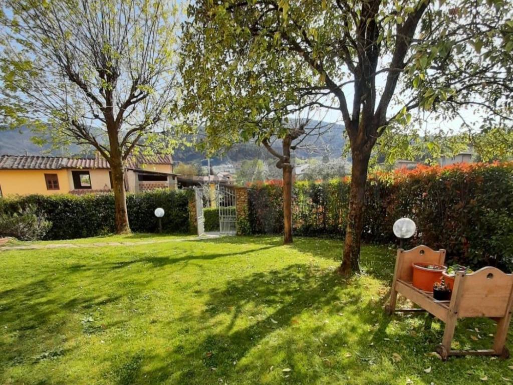 Villa a Capannori in Via Fillungo, 23 - Foto 2
