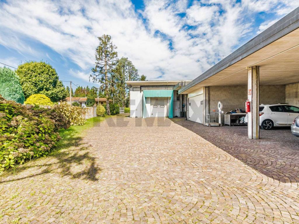 Immobile a Casorate sempione in via XXV Aprile, 45 - Foto 2