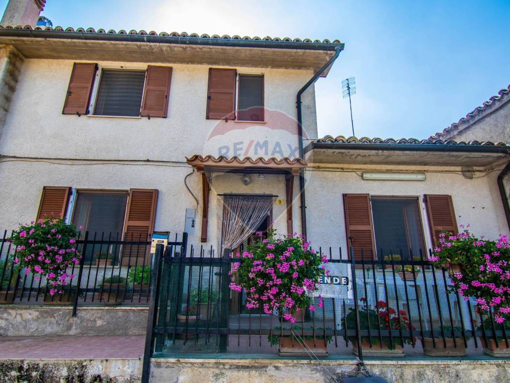 Casa indipendente a Fabriano in Frazione San Giovanni, 9 - Foto 3