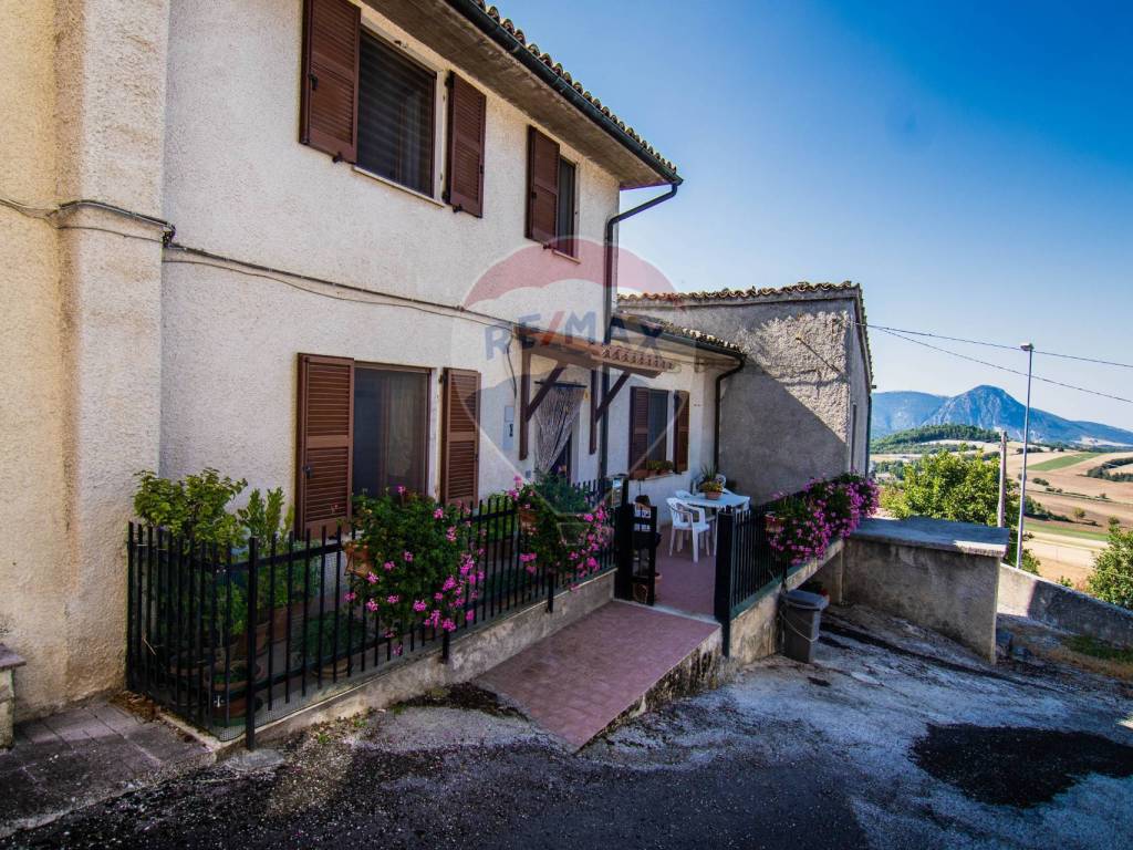 Casa indipendente a Fabriano in Frazione San Giovanni, 9 - Foto 5