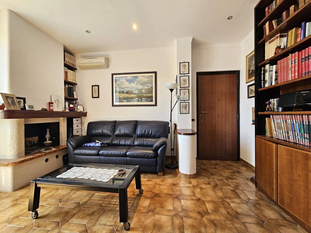 Appartamento a Fiumicino in Viale Tre Denari - Foto 5