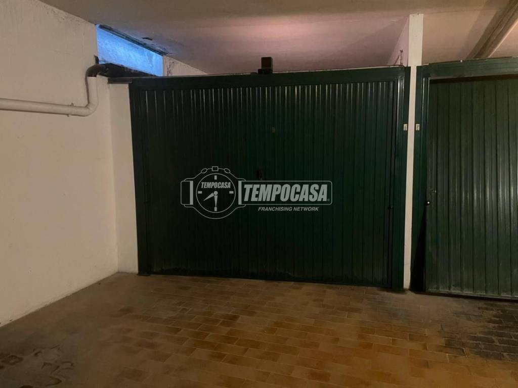 Box / garage a Bologna in Via Alfredo Testoni, 8 - Foto 5