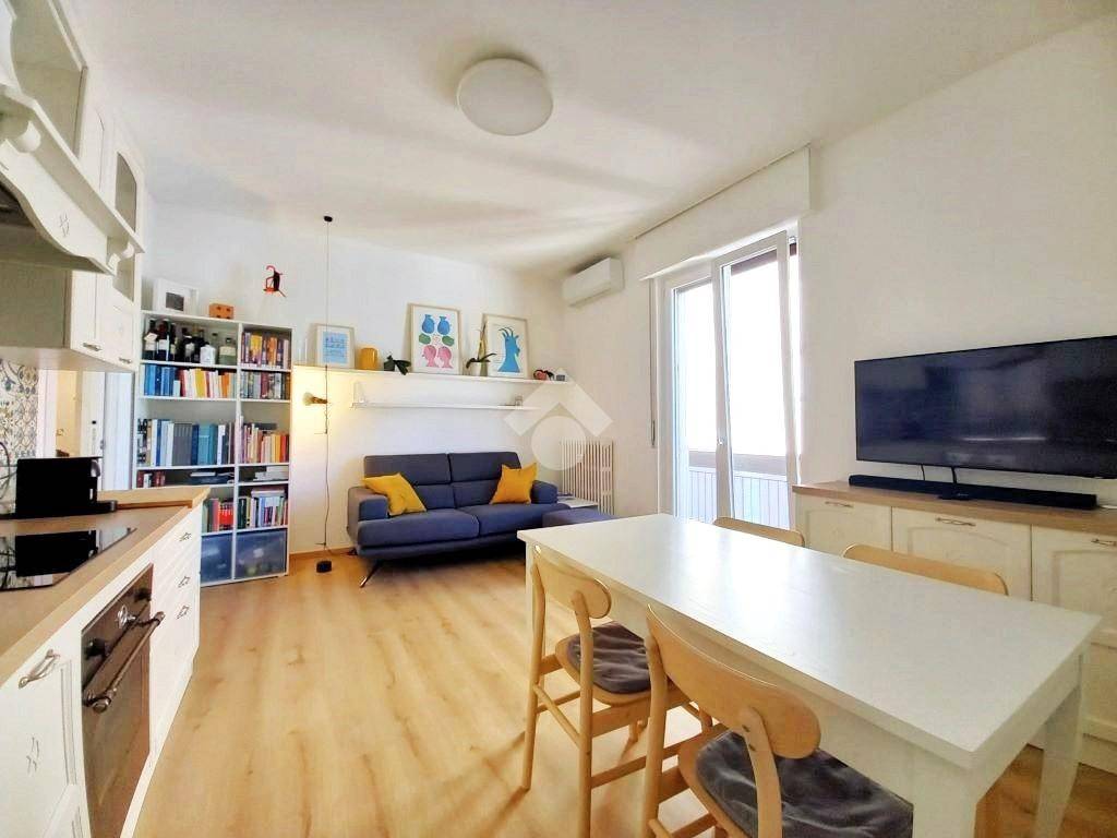 Appartamento a Erba in Via Dante, 28 - Foto 2