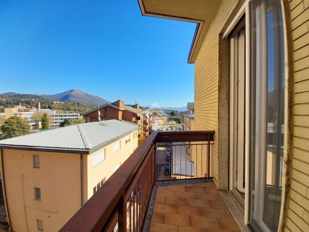 Appartamento a Erba in Via Dante, 28 - Foto 4