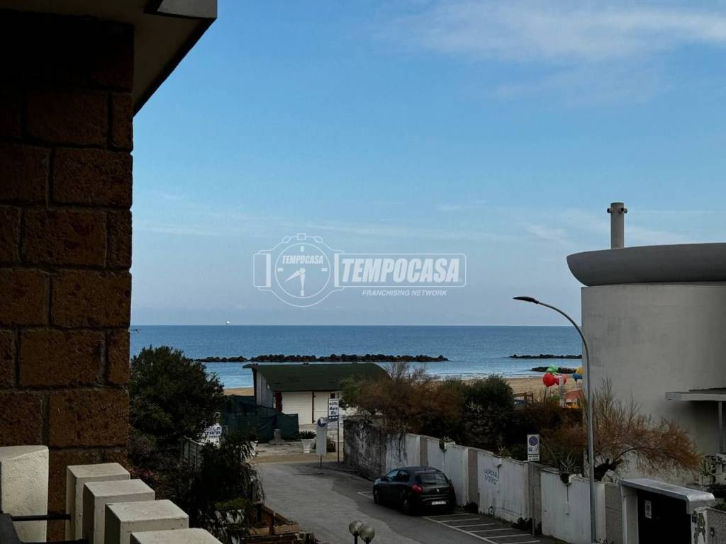 Villetta a schiera a Francavilla al mare in Viale Alcione 164 - Foto 2
