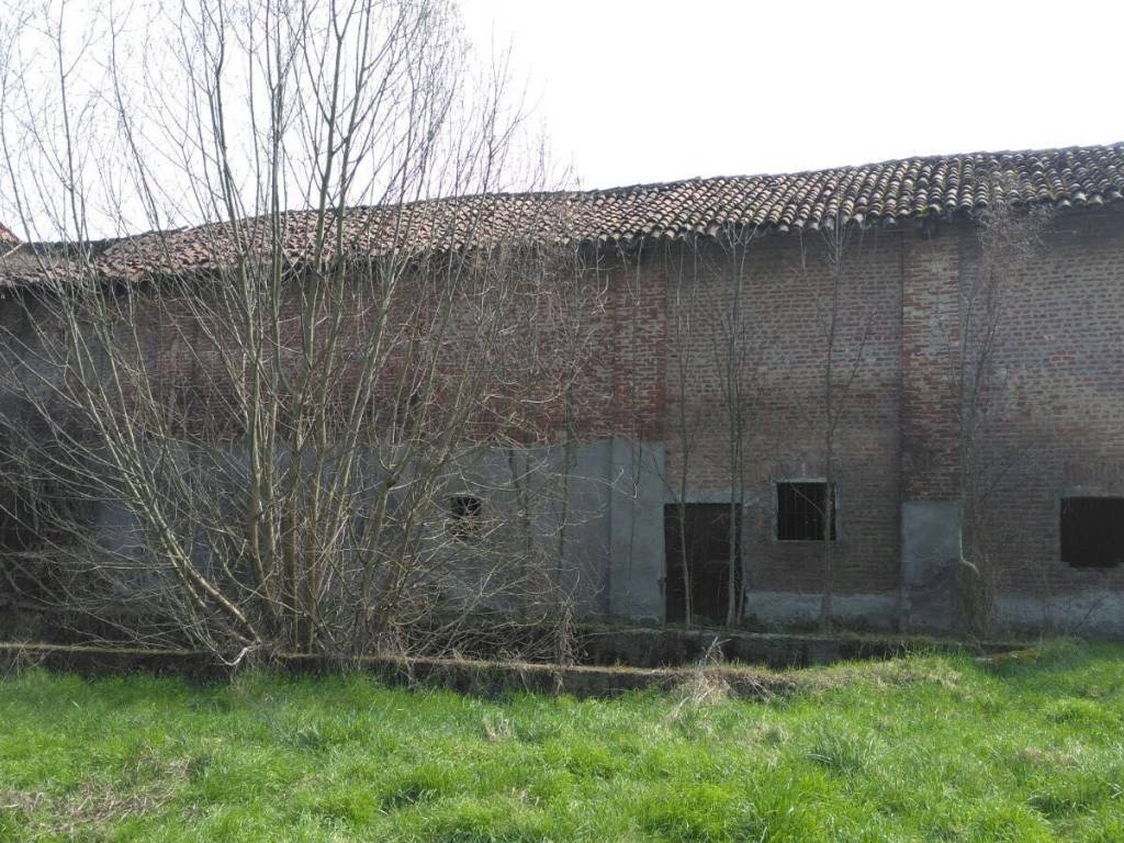 Rustico / casale a Alessandria in Via Osvaldo Remotti, 47 - Foto 2
