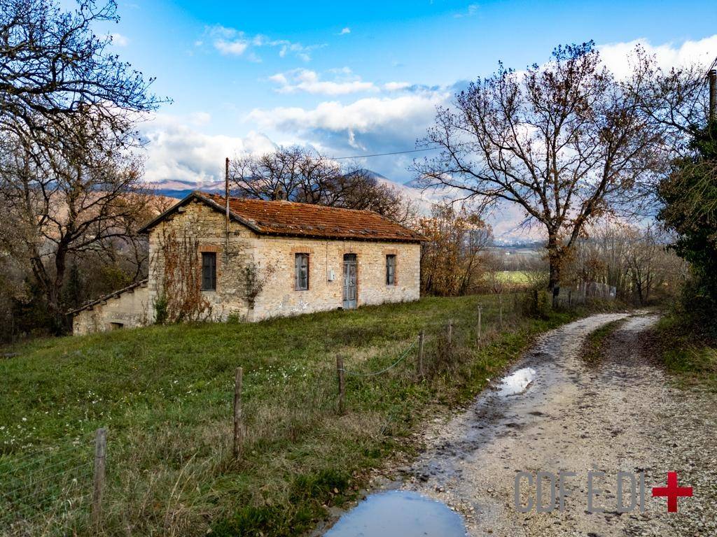 Rustico / casale a Contigliano in Via Montisola - Foto 2