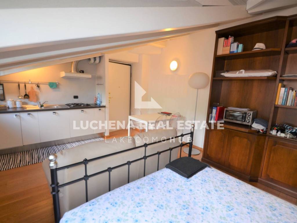 Appartamento a Como in Via Cinque Giornate, 46 - Foto 2