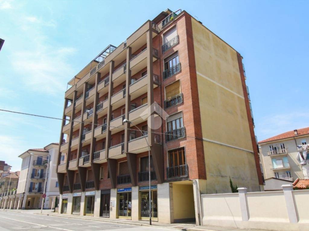 Appartamento a Saluzzo in Corso XXVII Aprile, 5 - Foto 2