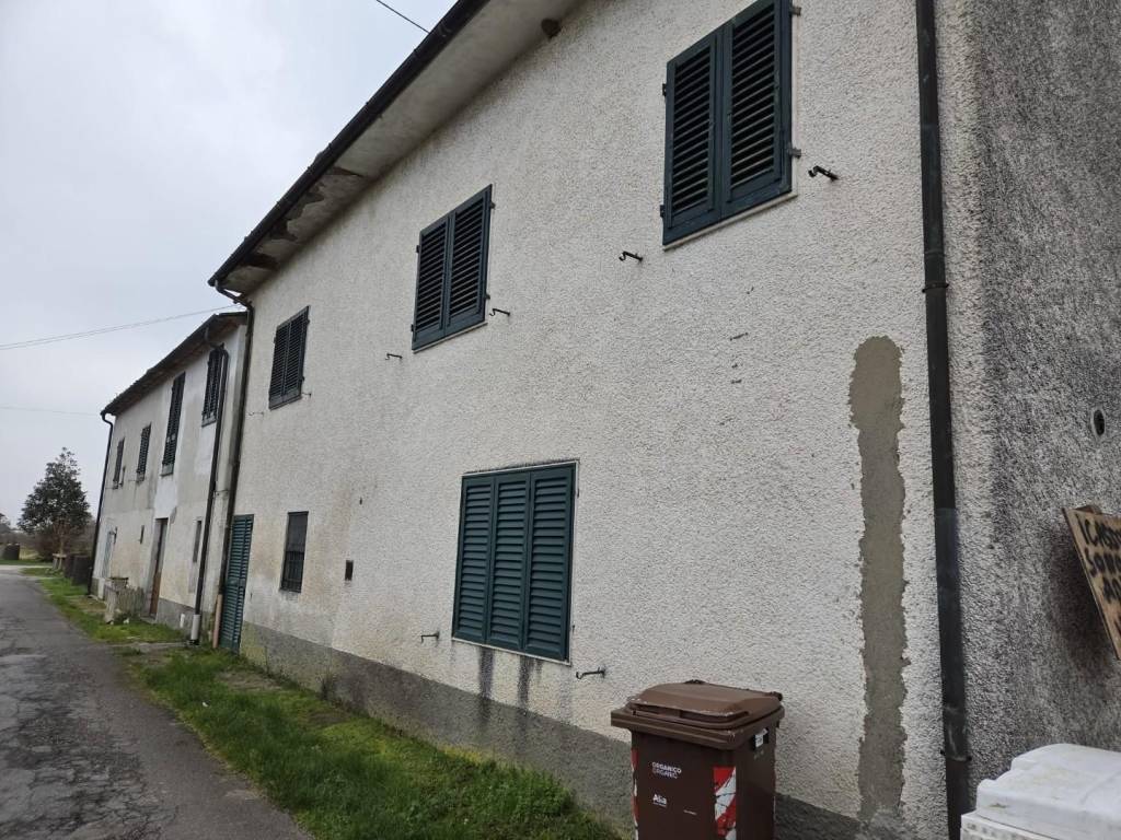 Casa indipendente a Pescia in Via del Mei, 10 - Foto 2