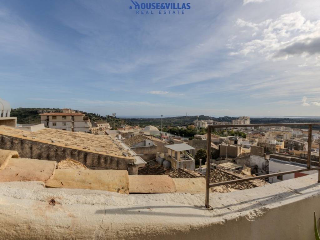 Appartamento a Noto in Corso Vittorio Emanuele - Foto 2