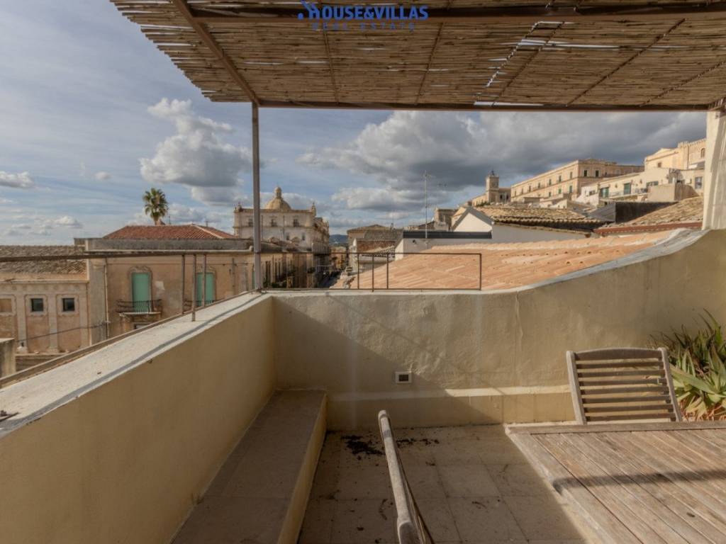 Appartamento a Noto in Corso Vittorio Emanuele - Foto 5