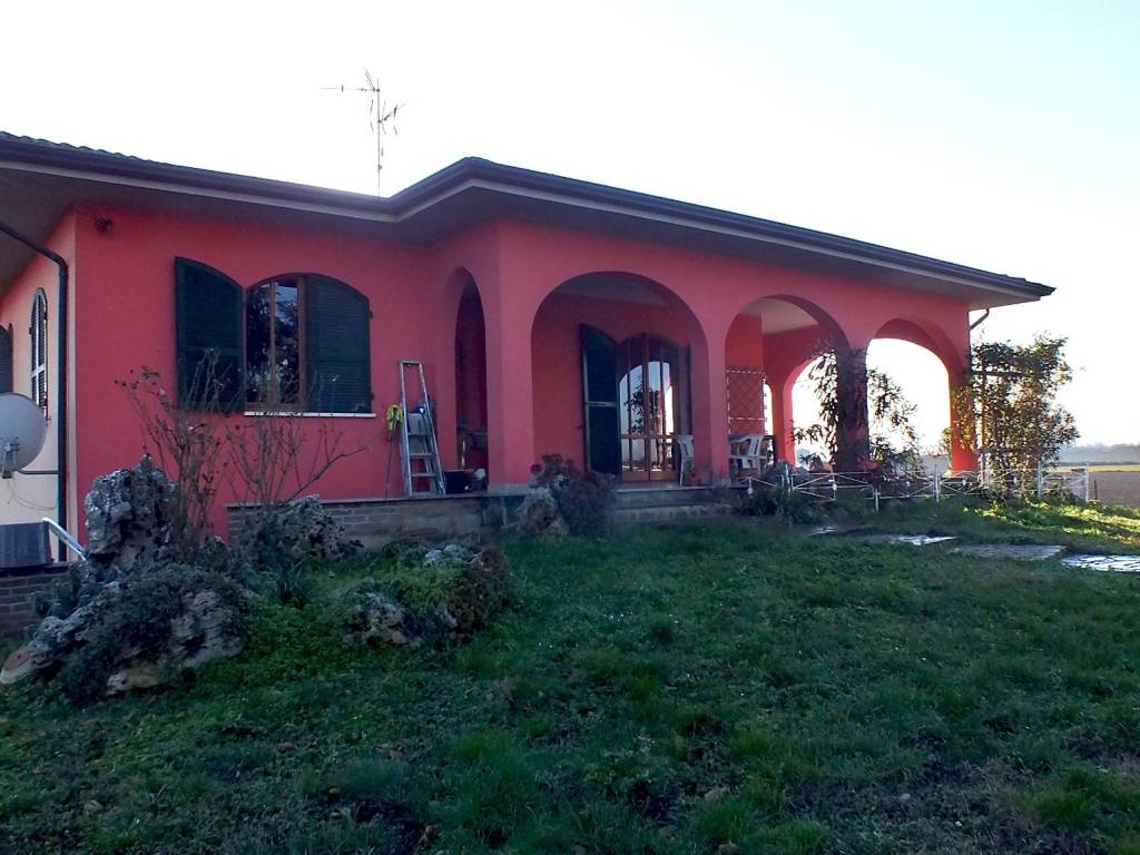 Villa a Borgonovo val tidone in Strada dei Casali di Borgonovo - Foto 5