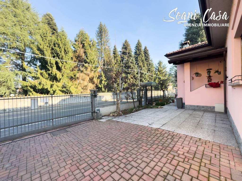 Villa a Castelletto sopra ticino in Via Sempione - Foto 4