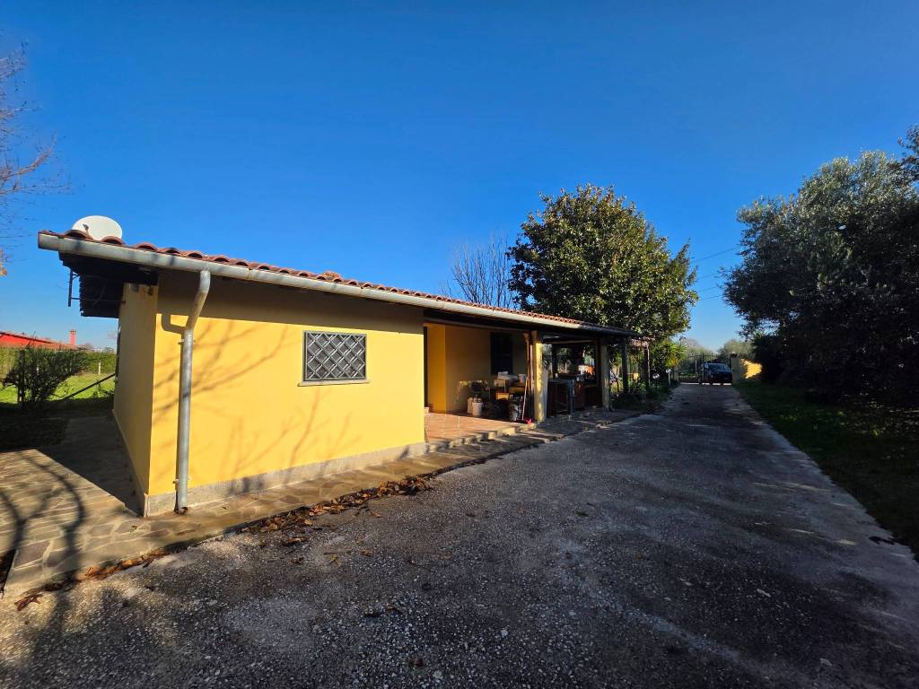 Villa a Lariano in Via delle Cerreta, 1 - Foto 2