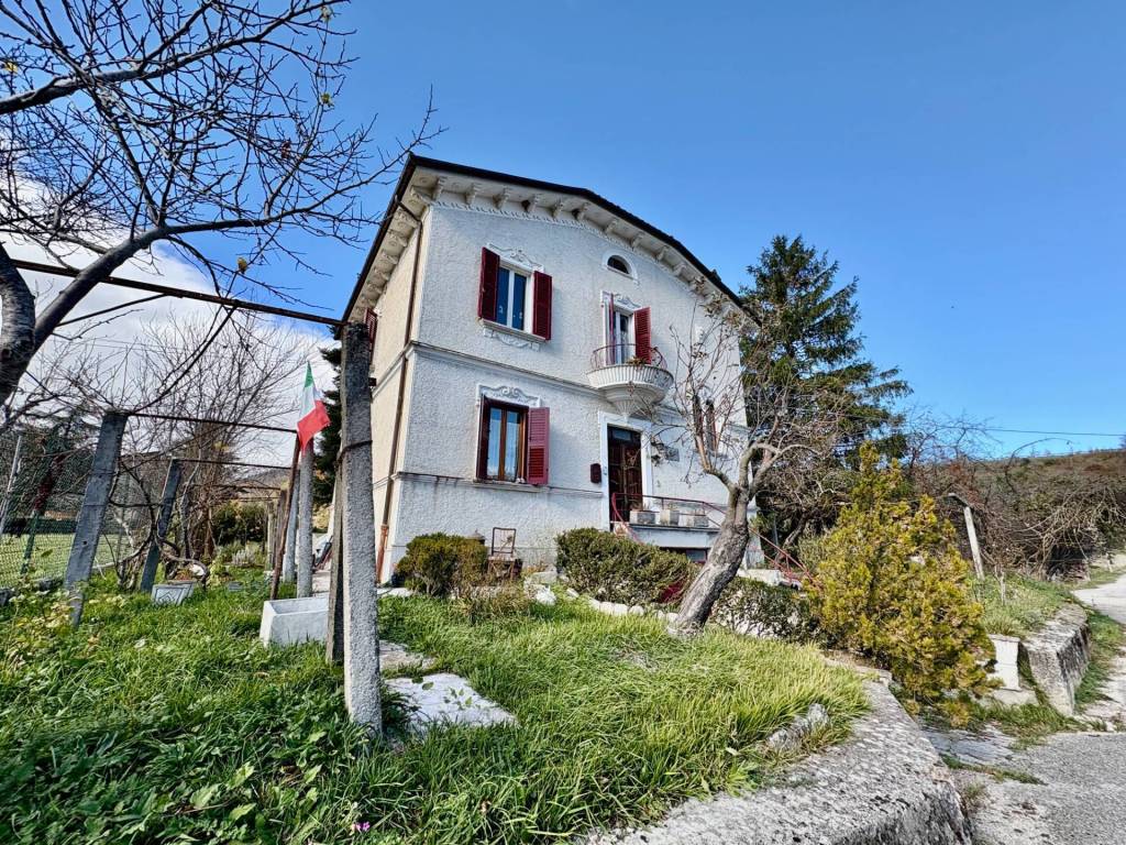 Appartamento a Fabriano in FRAZ. CANCELLI, 83 - Foto 3