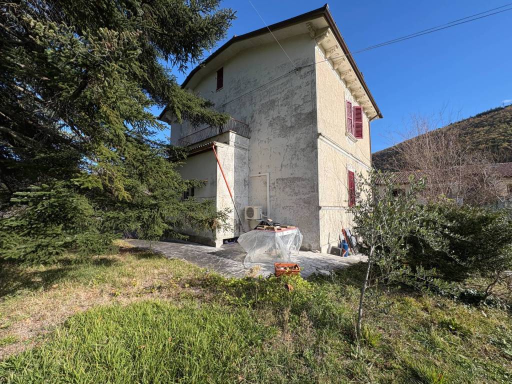 Appartamento a Fabriano in FRAZ. CANCELLI, 83 - Foto 4