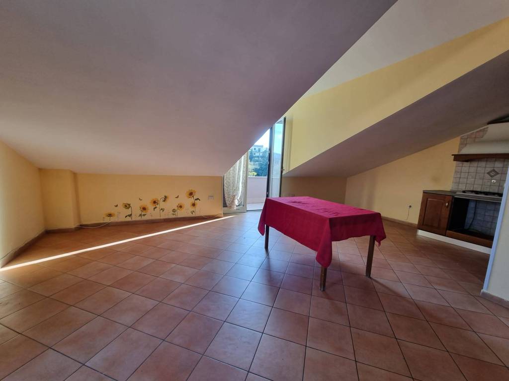 Attico / mansarda a Quarto in Via Altiero Spinelli - Foto 4