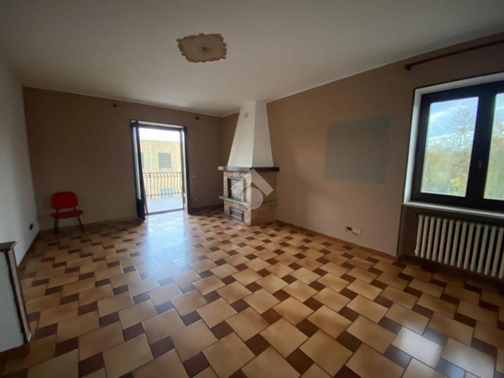 Appartamento a Saluzzo in Via Savigliano, 36 - Foto 3