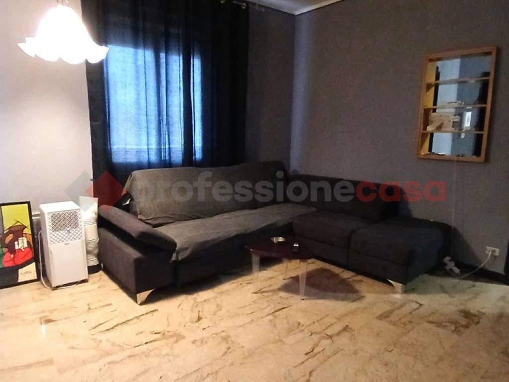 Appartamento a Voghera in via del popolo, 47 - Foto 2